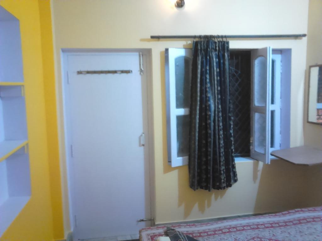 Leela Pensión Varanasi Habitación foto
